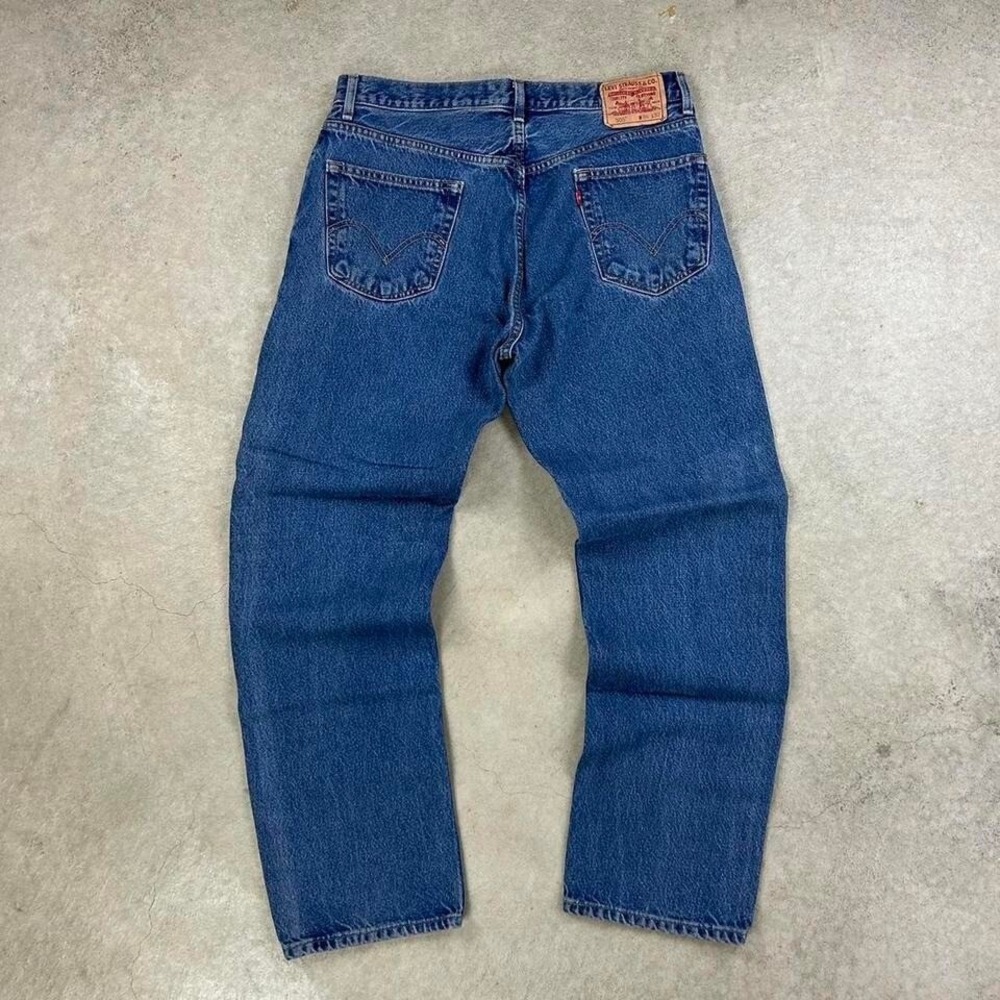 Vintage Levi's 505 Jeans Size‎ 36x32 Blue Medium Wash Denim Regular Fit